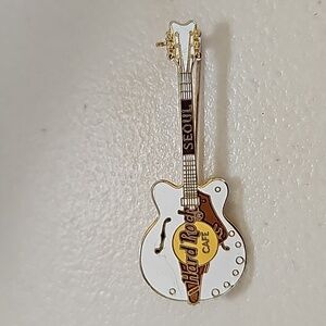 Hard Rock Seoul Brooch